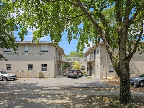 6601 SW 10th Street West Miami FL 33144