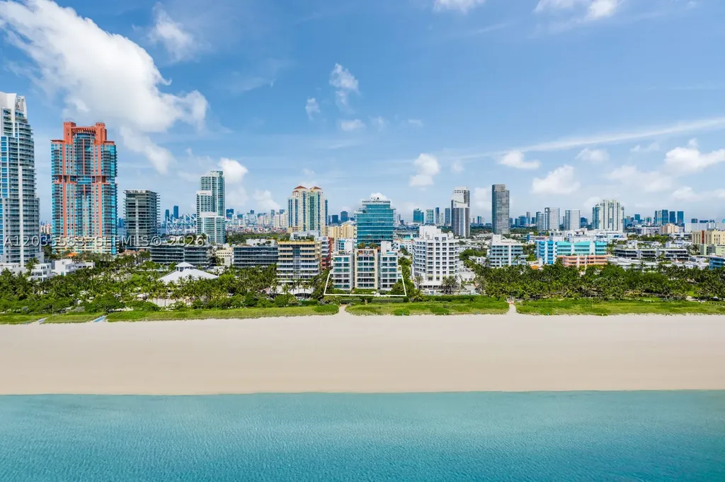 125 Ocean Drive Miami Beach FL 33139