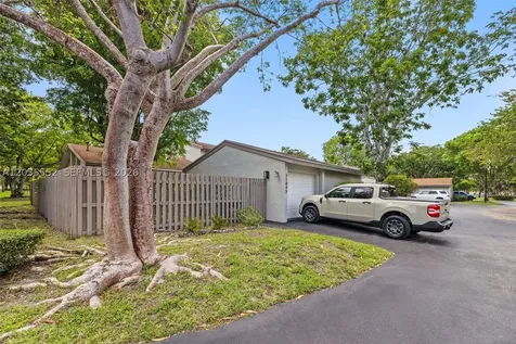 11045 SW 113th Place Miami FL 33176