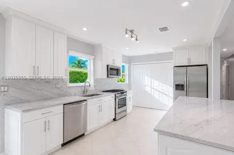 6255 SW 62nd Court South Miami FL 33143
