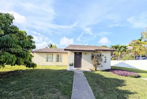 15945 SW 304th Street Homestead FL 33033