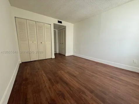 492 NW 165th Street Road Miami FL 33169