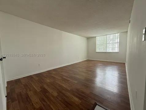 492 NW 165th Street Road Miami FL 33169