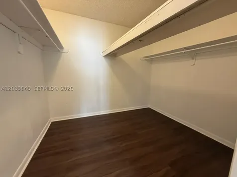 492 NW 165th Street Road Miami FL 33169