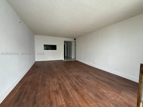 492 NW 165th Street Road Miami FL 33169
