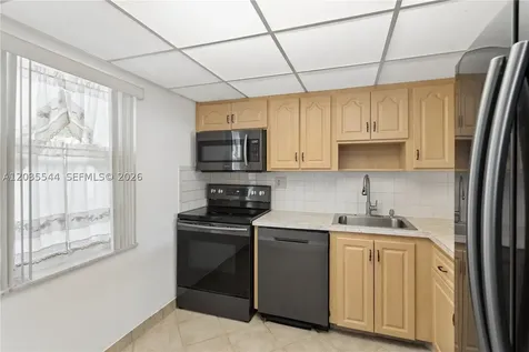 7887 Golf Cir Drive Margate FL 33063