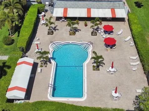 7887 Golf Cir Drive Margate FL 33063