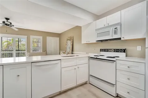 1605 S Us Highway 1 Jupiter FL 33477