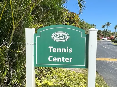 1605 S Us Highway 1 Jupiter FL 33477