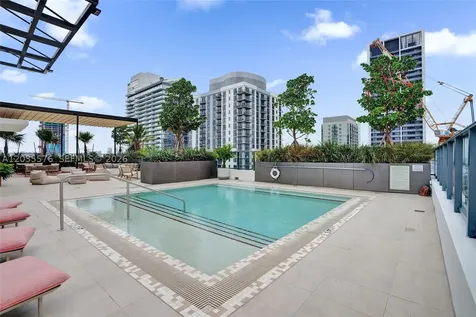 11 NE 6th Miami FL 33132