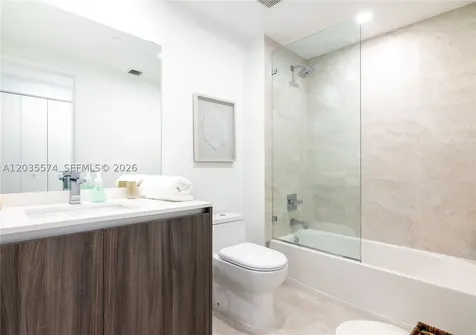 488 NE 18th Street Miami FL 33132