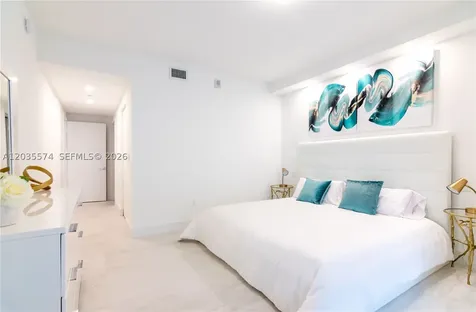 488 NE 18th Street Miami FL 33132