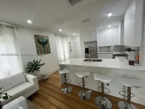 1091 NW 59th Street Miami FL 33127
