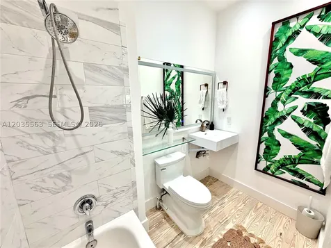 1460 Cleveland Road Miami Beach FL 33141