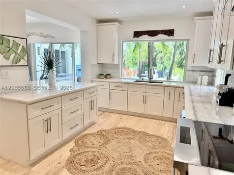 1460 Cleveland Road Miami Beach FL 33141