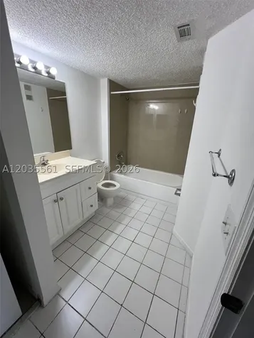 3985 W Mcnab Road Pompano Beach FL 33069