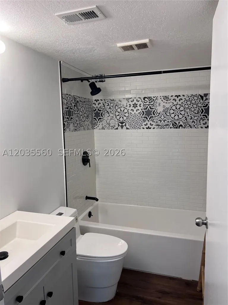 Hollywood FL 33021
