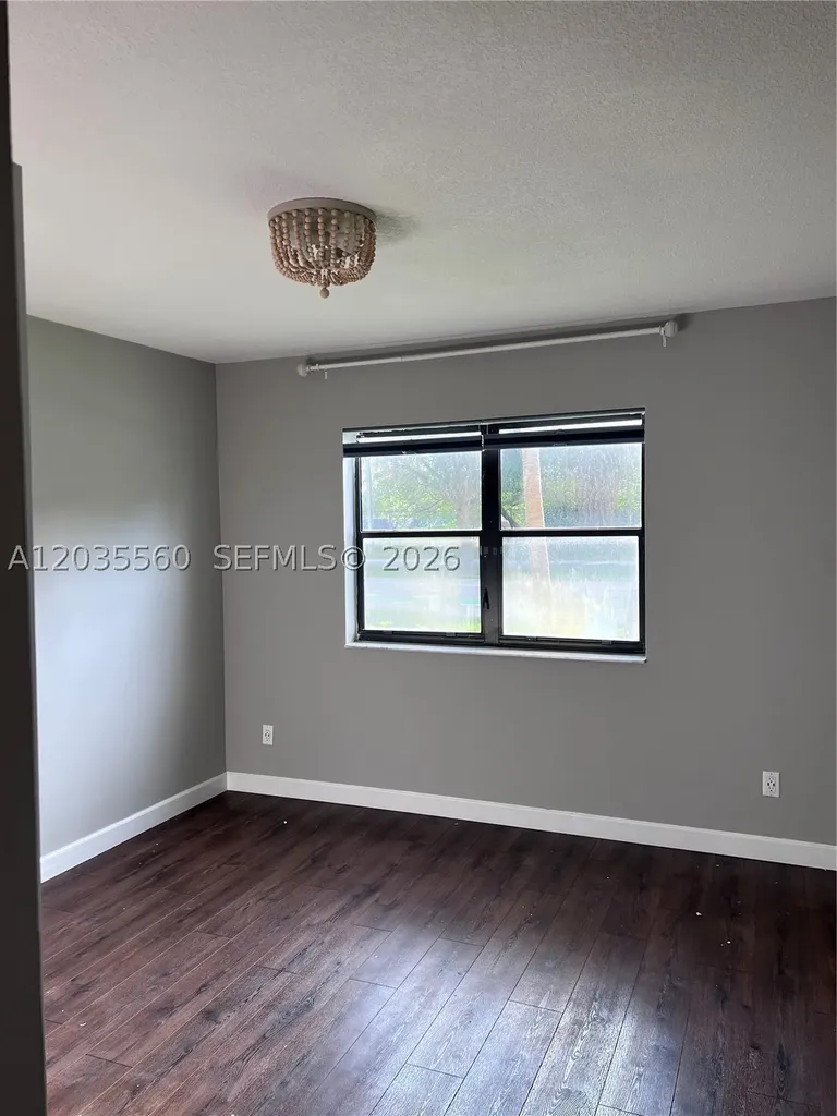 Hollywood FL 33021