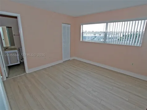 9351 Fontainebleau Boulevard Miami FL 33172