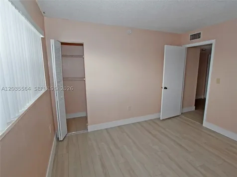 9351 Fontainebleau Boulevard Miami FL 33172