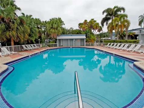 9351 Fontainebleau Boulevard Miami FL 33172