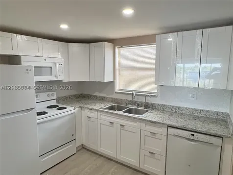 9351 Fontainebleau Boulevard Miami FL 33172