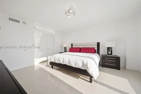 3530 Mystic Pointe Drive Aventura FL 33180