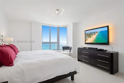 3530 Mystic Pointe Drive Aventura FL 33180