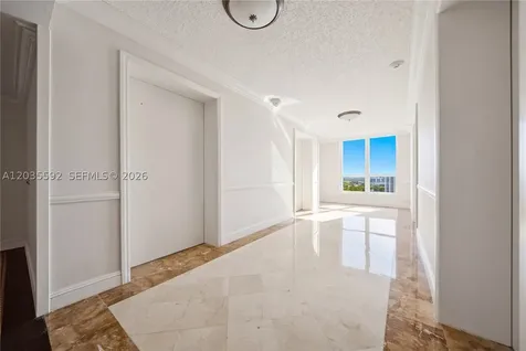 3530 Mystic Pointe Drive Aventura FL 33180