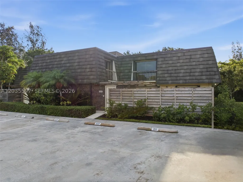 909 9th Terrace Palm Beach Gardens FL 33418