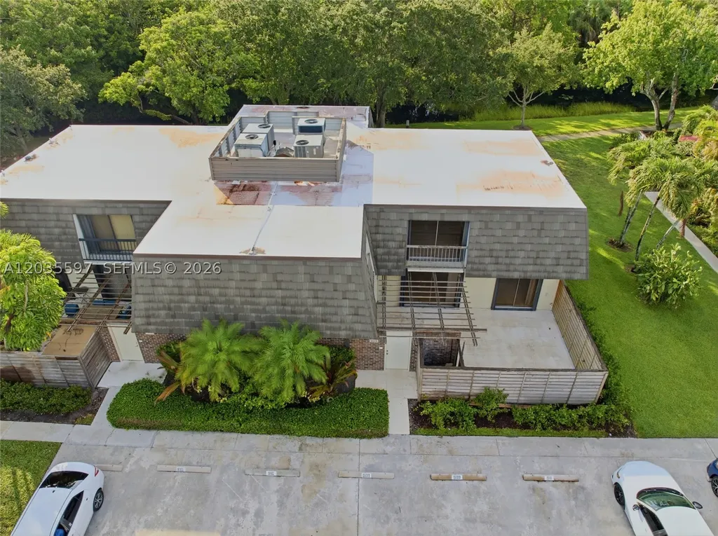 909 9th Terrace Palm Beach Gardens FL 33418