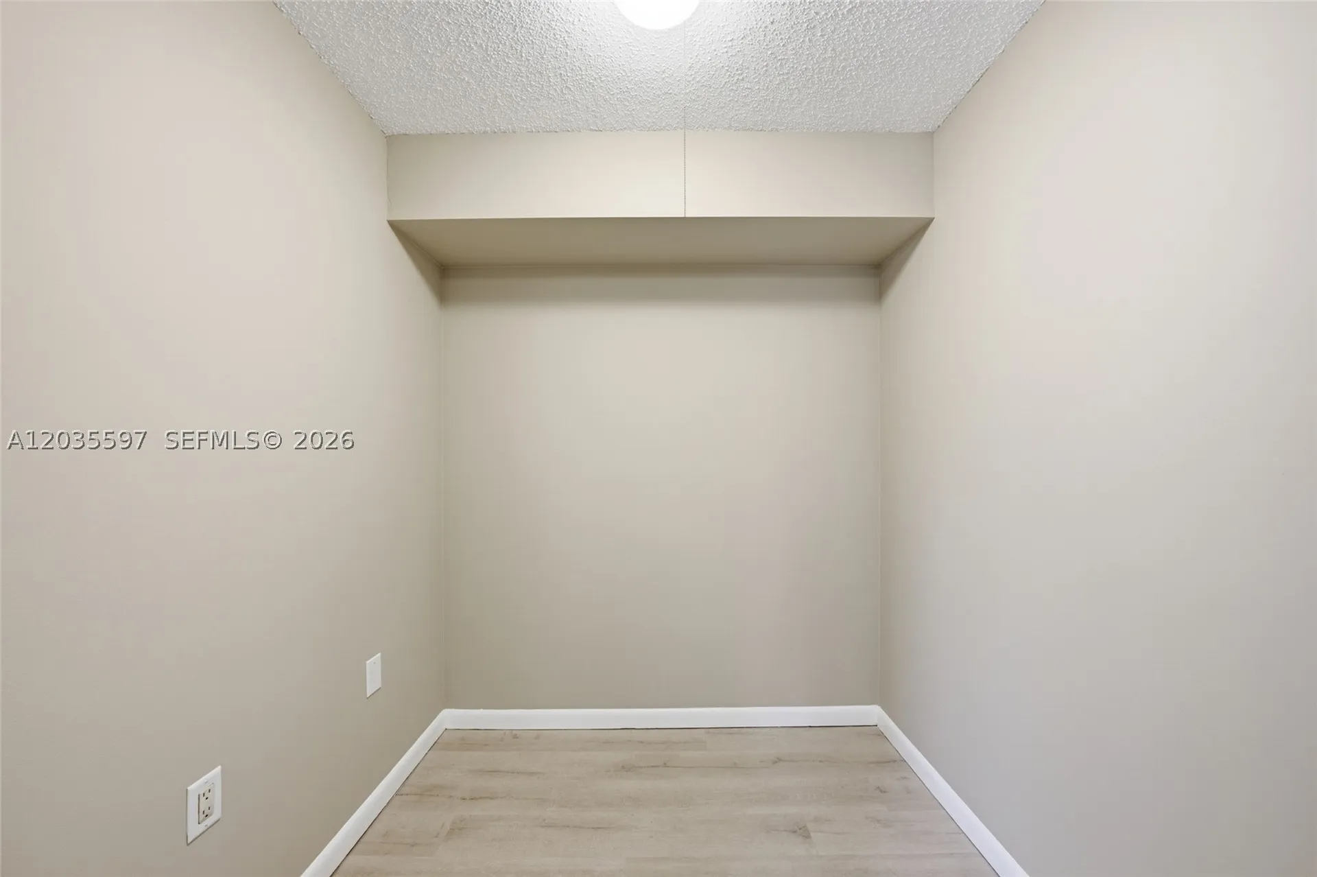909 9th Terrace Palm Beach Gardens FL 33418