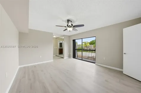 909 9th Terrace Palm Beach Gardens FL 33418