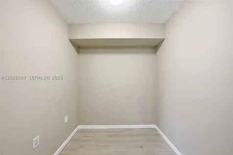 909 9th Terrace Palm Beach Gardens FL 33418