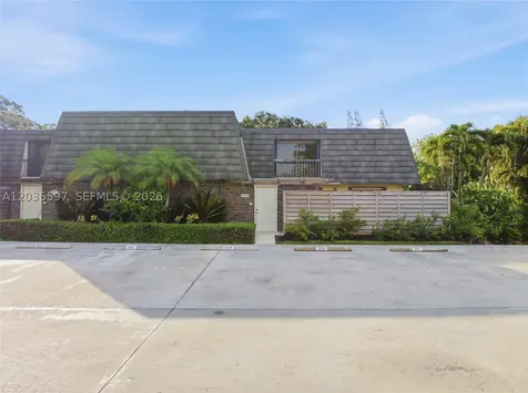 909 9th Terrace Palm Beach Gardens FL 33418