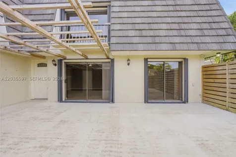 909 9th Terrace Palm Beach Gardens FL 33418
