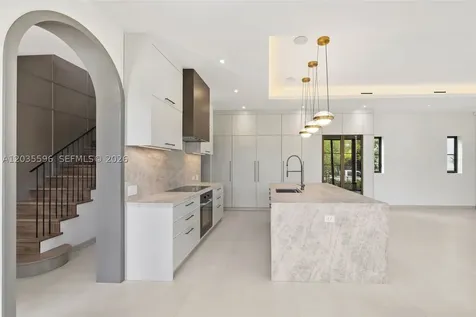 5262 La Gorce Drive Miami Beach FL 33140