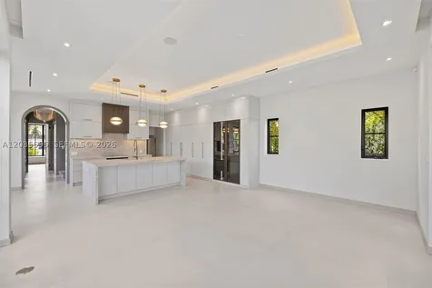 5262 La Gorce Drive Miami Beach FL 33140