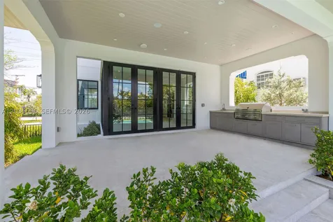 5262 La Gorce Drive Miami Beach FL 33140