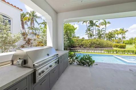 5262 La Gorce Drive Miami Beach FL 33140