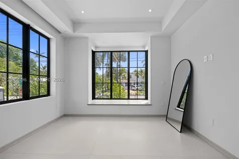 5262 La Gorce Drive Miami Beach FL 33140