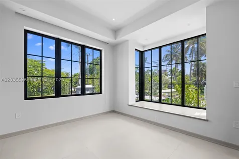 5262 La Gorce Drive Miami Beach FL 33140