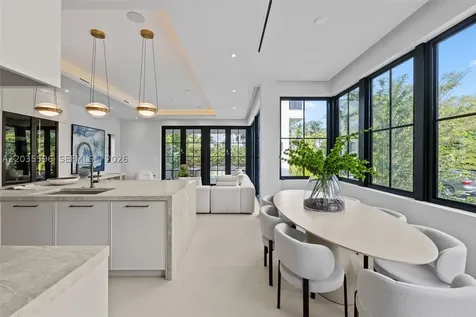 5262 La Gorce Drive Miami Beach FL 33140