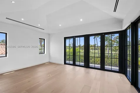 5262 La Gorce Drive Miami Beach FL 33140
