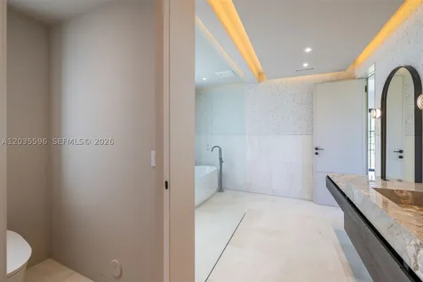 5262 La Gorce Drive Miami Beach FL 33140