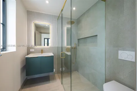 5262 La Gorce Drive Miami Beach FL 33140