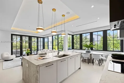 5262 La Gorce Drive Miami Beach FL 33140