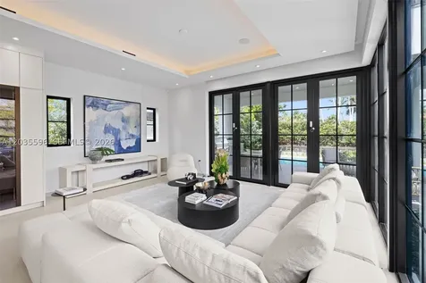 5262 La Gorce Drive Miami Beach FL 33140
