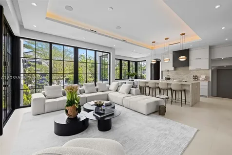 5262 La Gorce Drive Miami Beach FL 33140