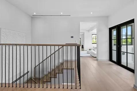 5262 La Gorce Drive Miami Beach FL 33140